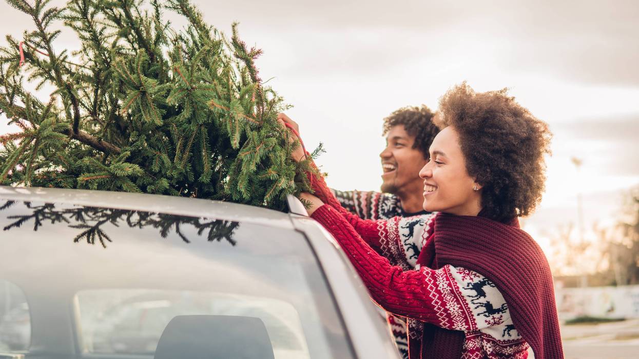 Jingle All the Way to Healthy Holiday Travels | Bee Well