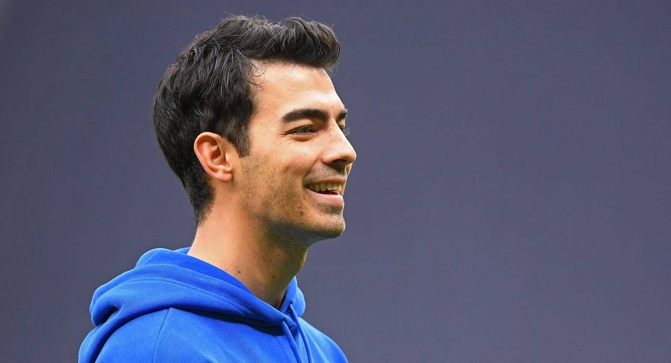 Joe Jonas has dad fashion down in hilarious Father's Day post