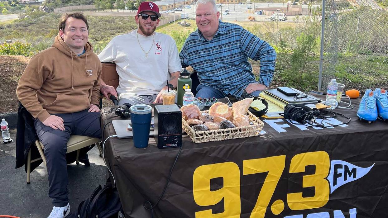Joe Musgrove (middle) sits down with John Kentera (right) and Braden Surprenant (left)