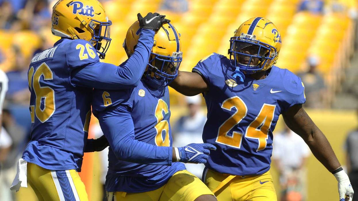 John Morgan Phil Campbell celebrate sack