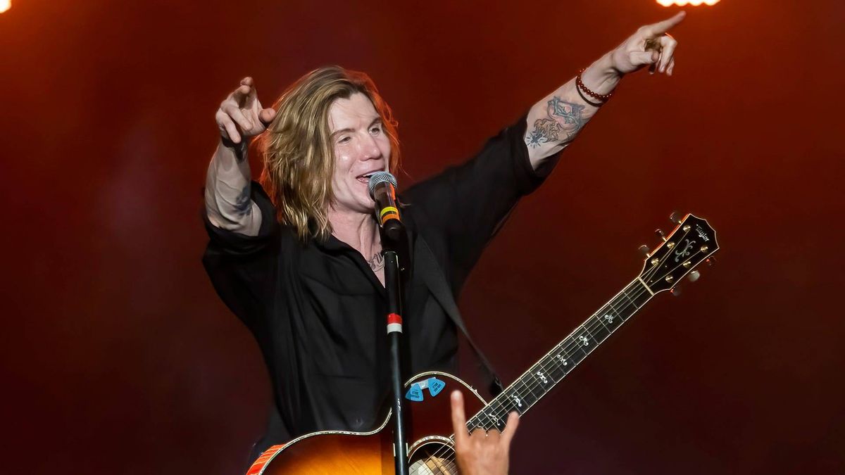 John Rzeznik of the Goo Goo Dolls