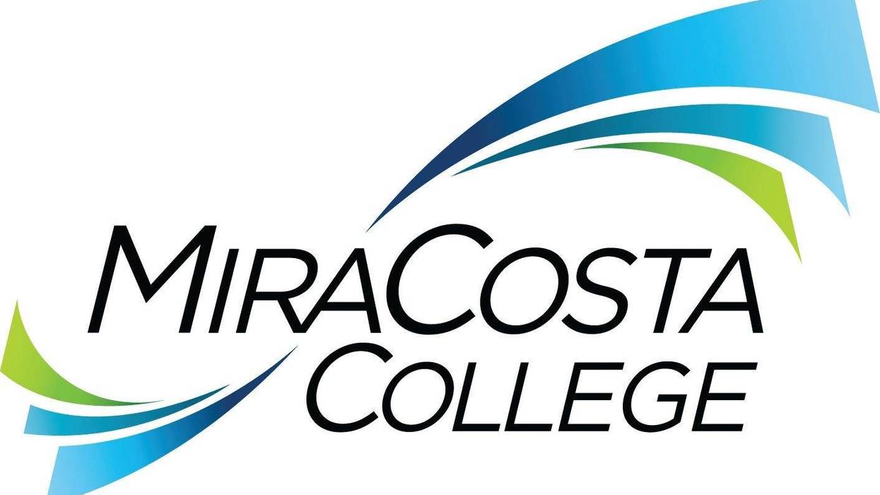 Join Alyssa from her closet this Friday, July 10, courtesy of MiraCosta College