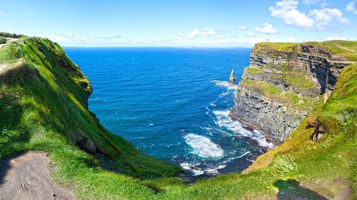 Join Bob Thursday Feb. 24, 5:30pm at the Best Western Gateway Grand in Gainesville for complete info on this luxury 10-day vacation of a lifetime to Ireland. Travel dates August 22-31, 2022. Every detail expertly taken care of by Collette Travel.