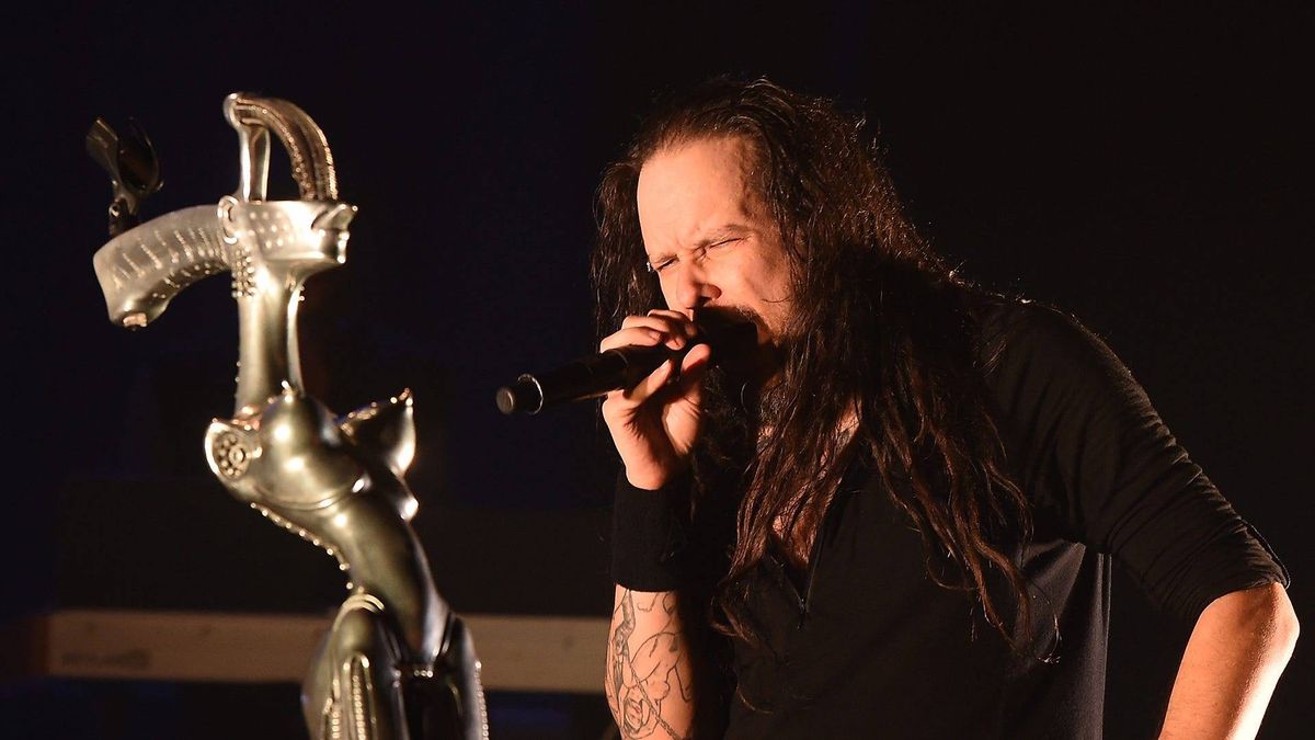 Jonathan Davis of Korn