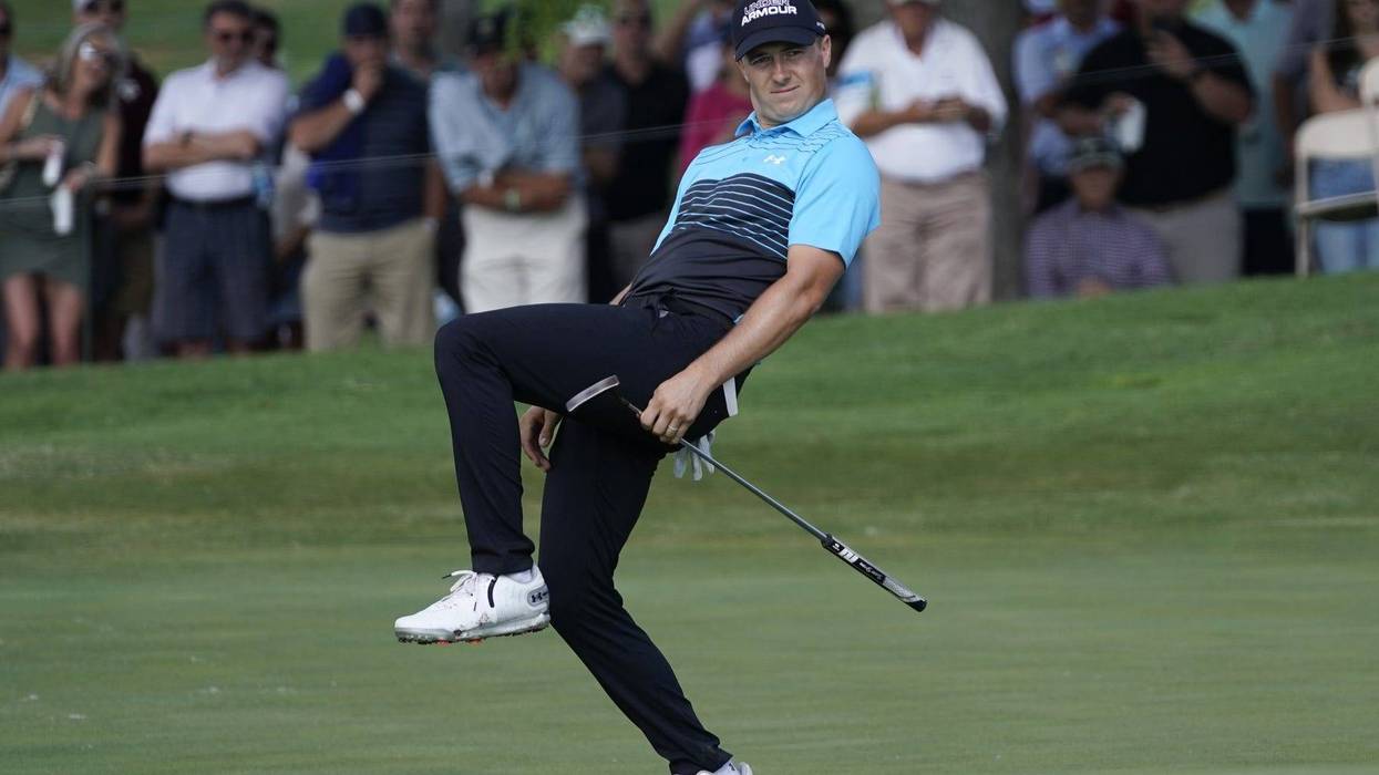 Jordan Spieth tied for first after the first round of the Byron Nelson