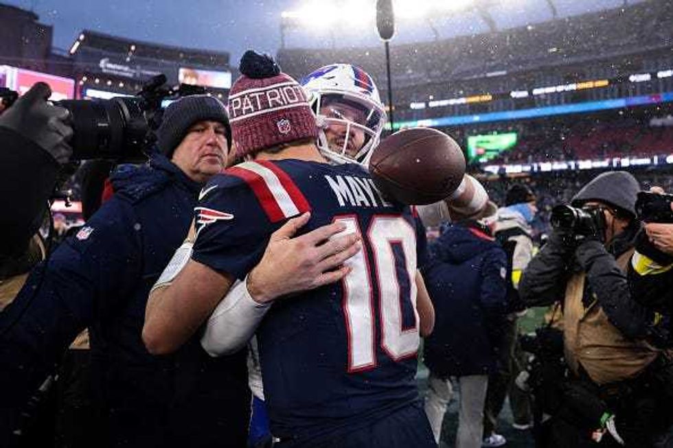Josh Allen and Drake Maye