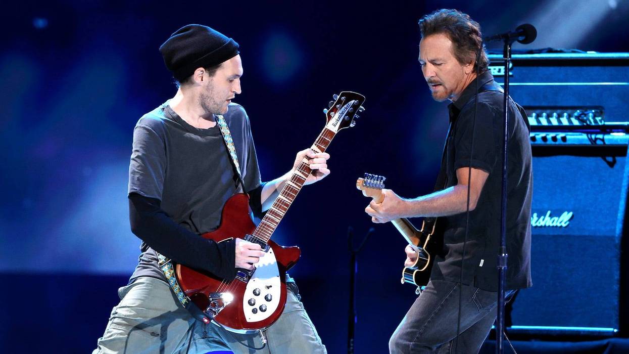 Josh Klinghoffer and Eddie Vedder