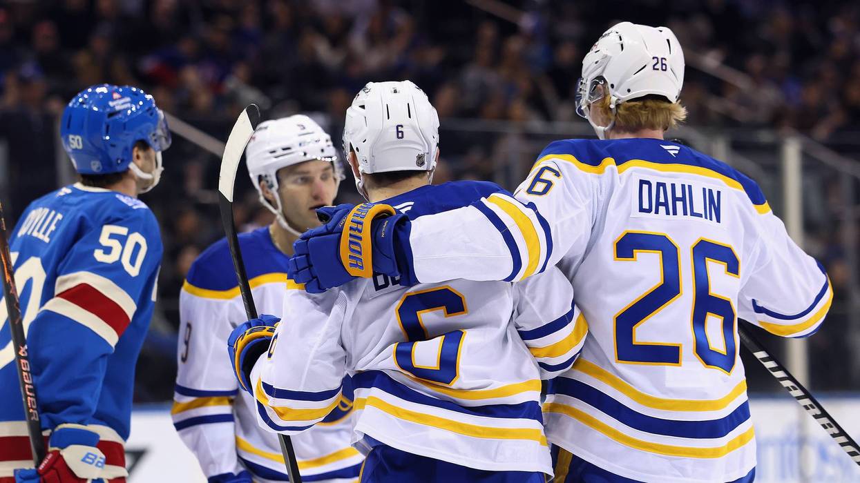 Sabres win back-and-forth tilt at Madison Square Garden
