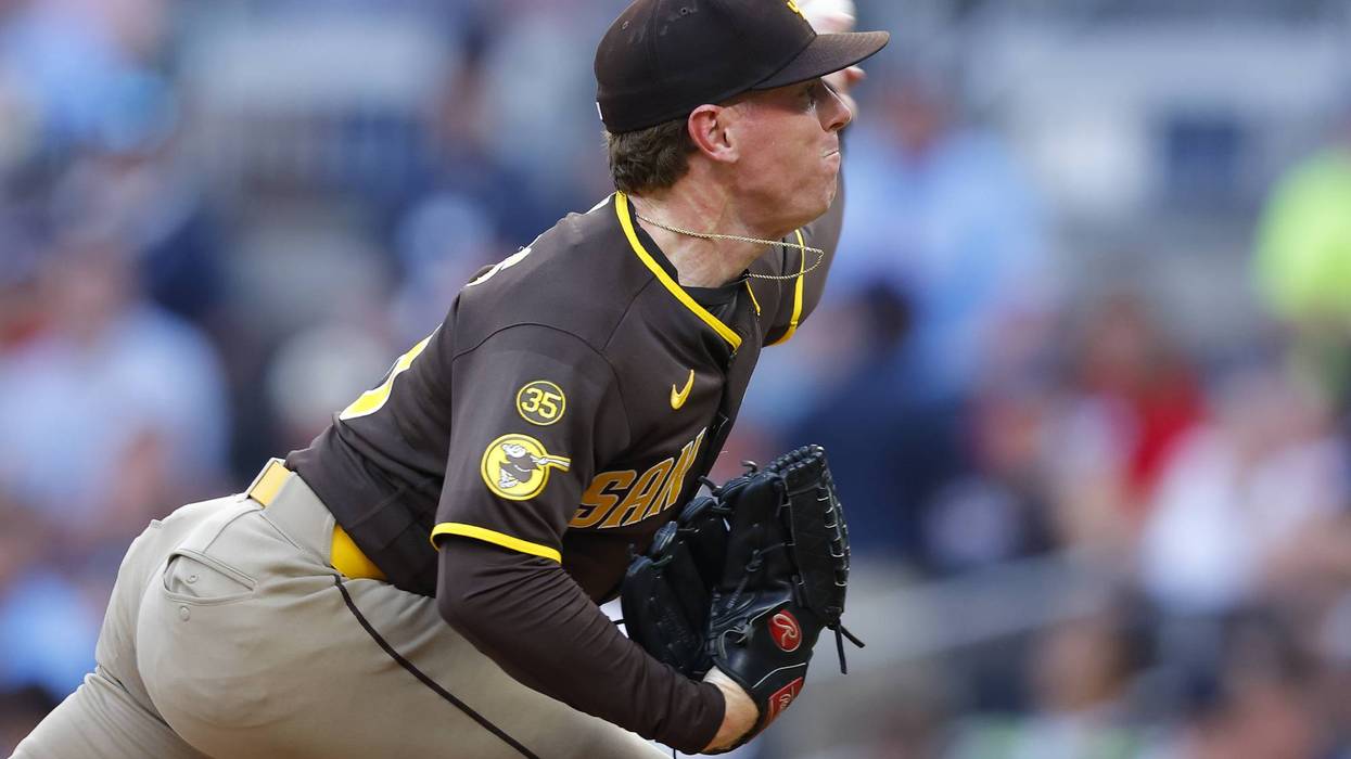 Sears pitches well in 3-2 loss to Braves