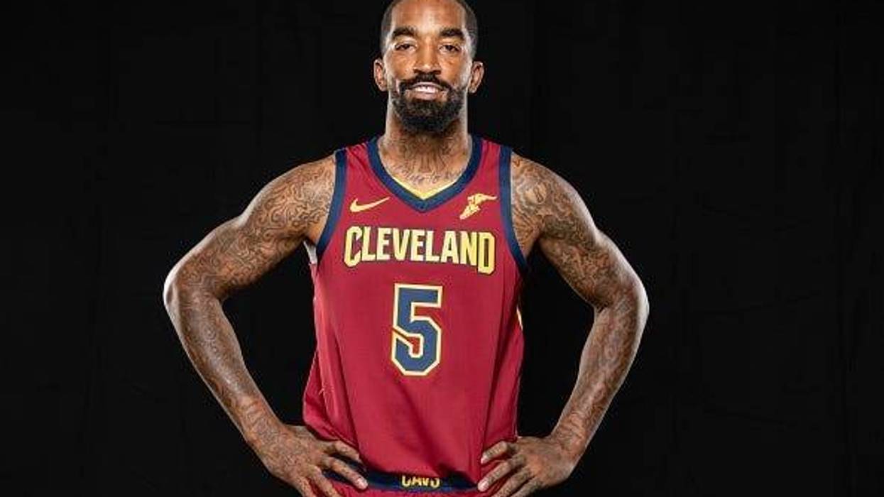 Jugador de la NBA Jr Smith es grabado dando una Paliza a Hombre