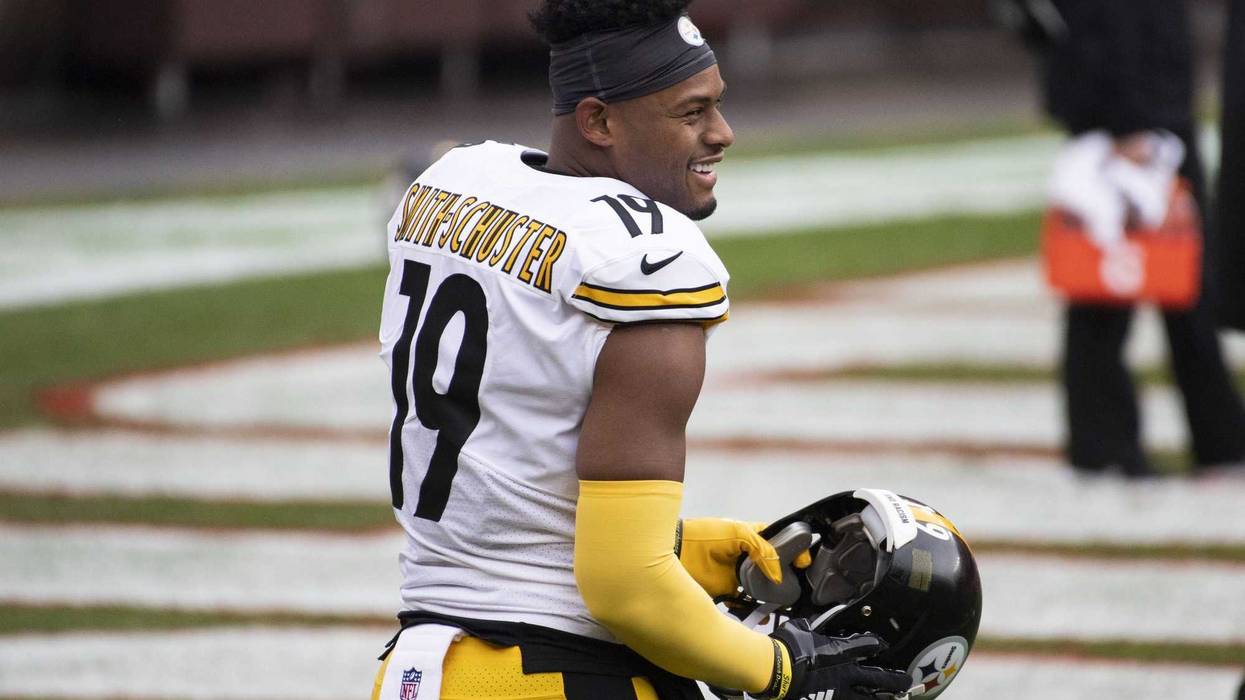 JuJu Smith-Schuster smiling