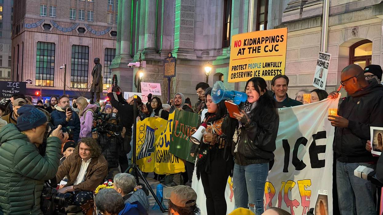Juntos' Erika Guadalupe Nunez speaks at the vigil and rally at Philadelphia City Hall for Renee Nicole Good.