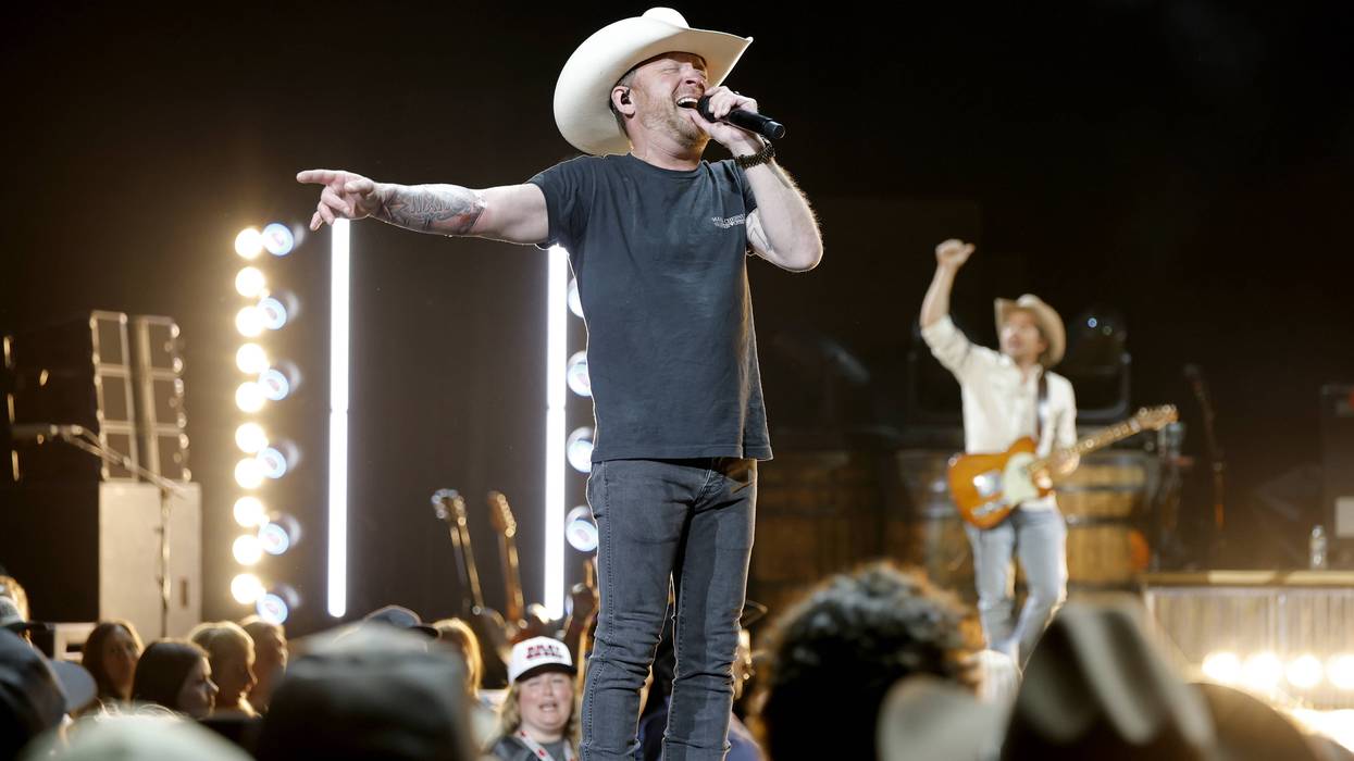 Justin Moore is back onstage after his big announcement over the weekend