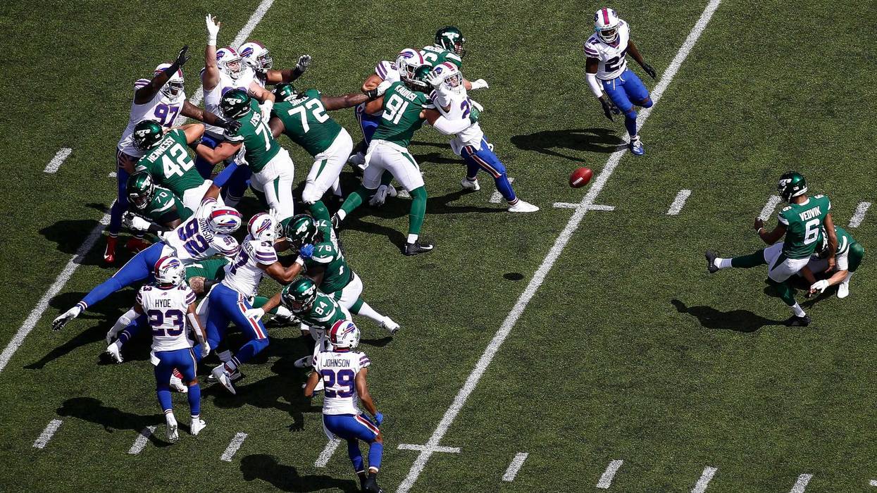 Kaare Vedvik #6 of the New York Jets misses a wild goal against the Buffalo Bills during their game at MetLife Stadium on September 8, 2019