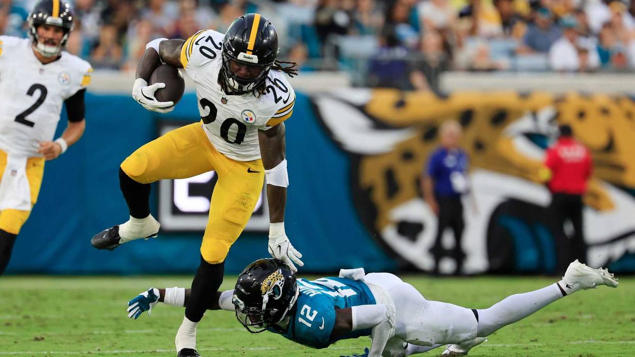 Kaleb Johnson running in preseason game in Jacksonville