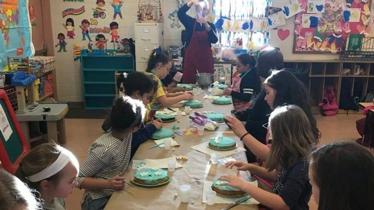 Kathleen Tunney leads a free cake decorating class at the Picariello Recreation Center in Northeast Philadelphia.