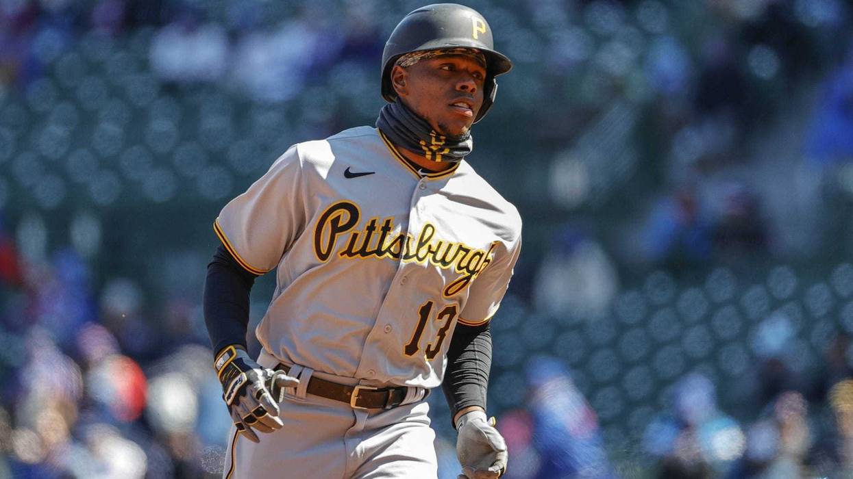 Ke'Bryan Hayes rounding the bases