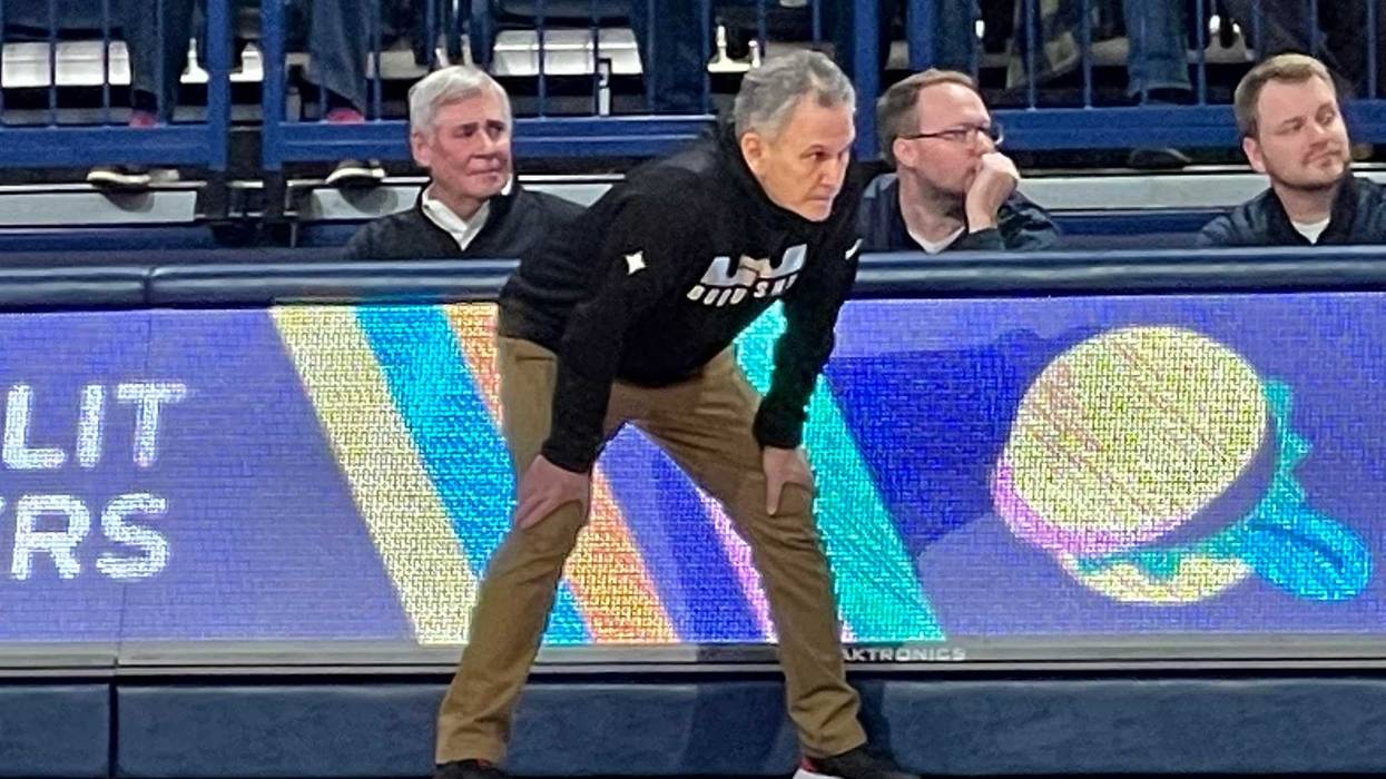 Keith Dambrot on sidelines