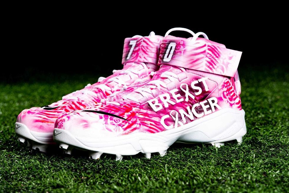 Kendall Lamm American Cancer Society; Breast cancer cleats