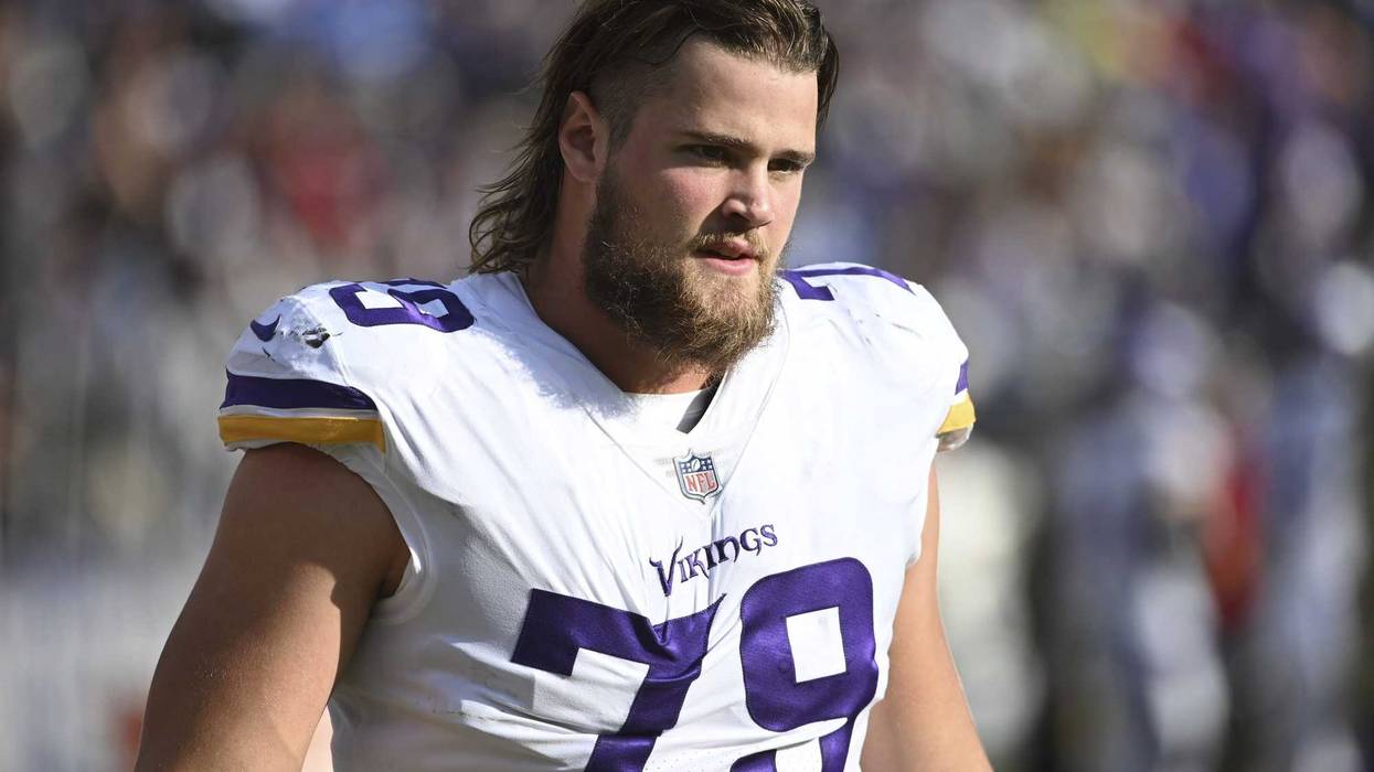 Kenny Willekes with Vikings