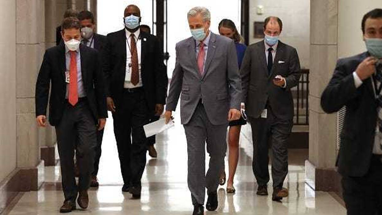 Kevin McCarthy wearing mask