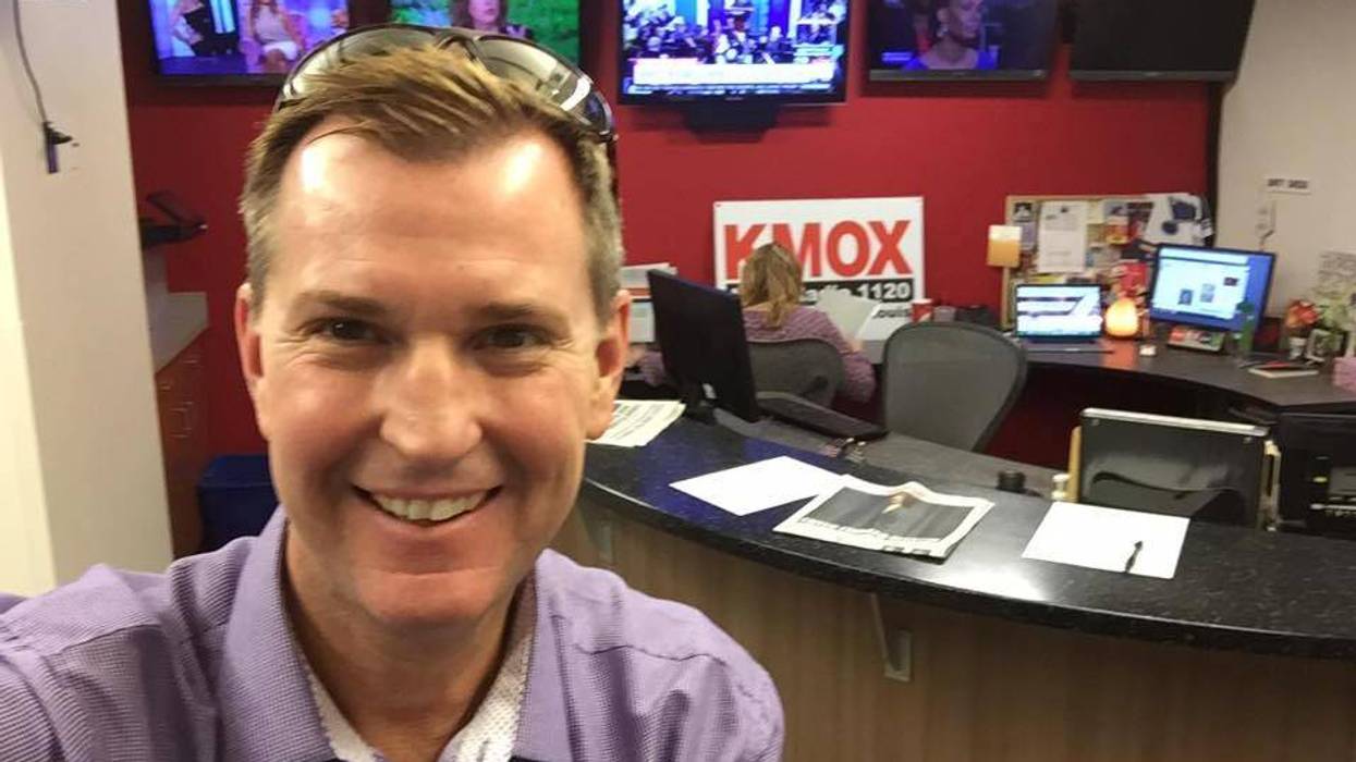 Kevin Steincross inside the KMOX newsroom.