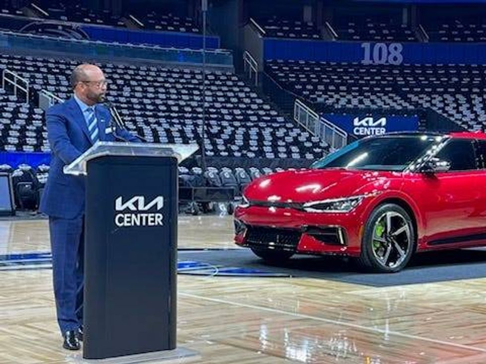 Kia Drives into the Spotlight