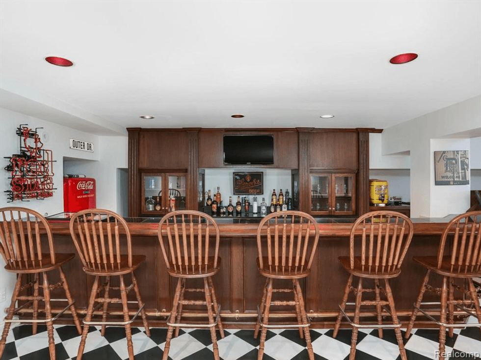 Kid Rock home for sale in Detroit