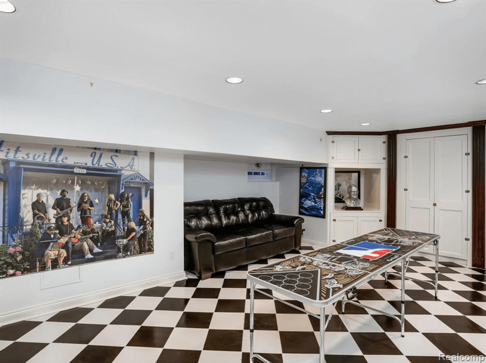 Kid Rock mansion for sale in Detroit