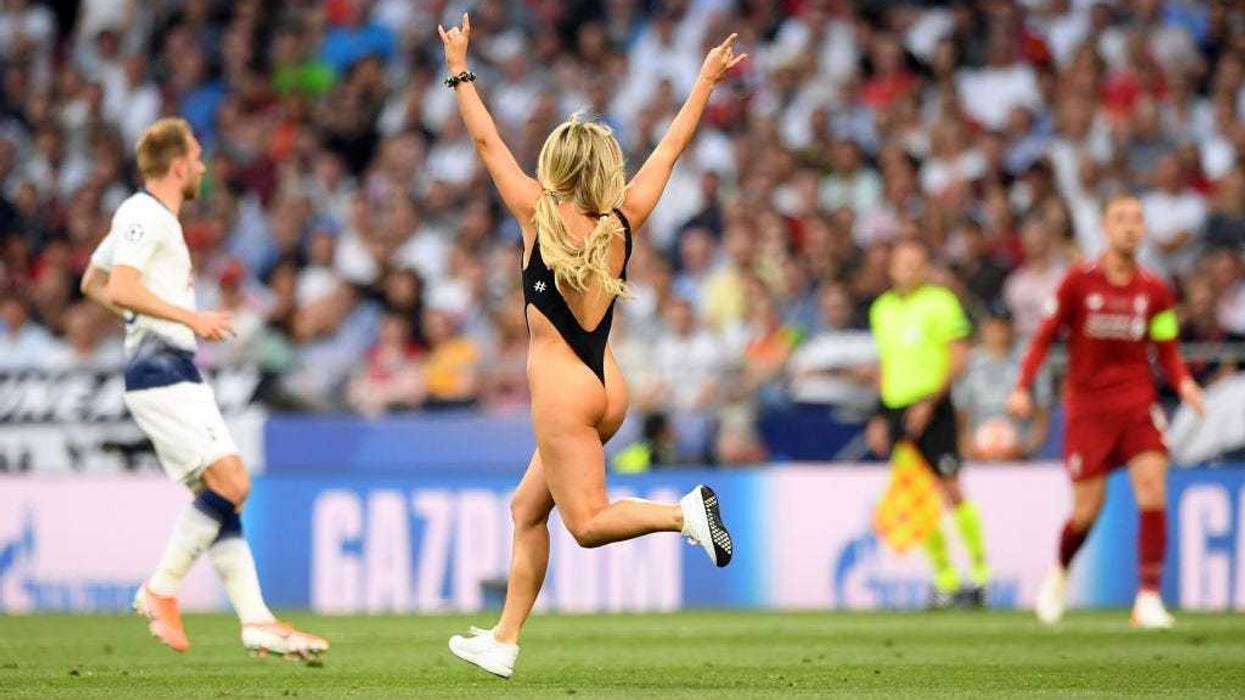 Kinsey Wolanski, Streaking, Champions League