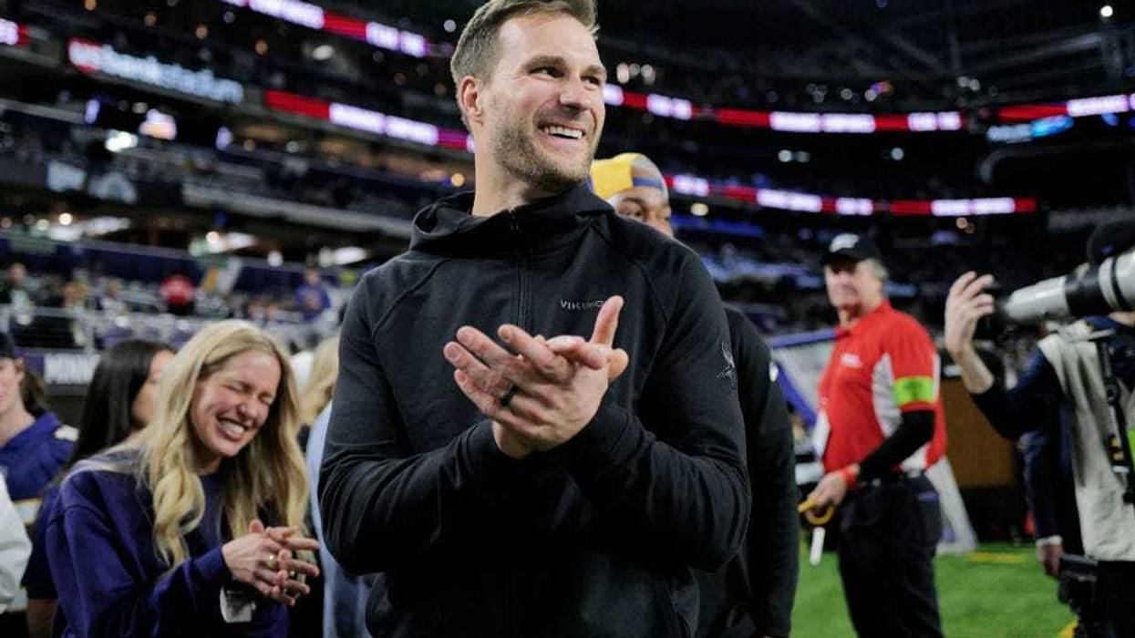 Kirk Cousins, Minnesota Vikings, Huddle, Pete Najarian, Dave Schwartz