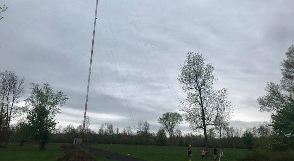 KISS Radio Towers Come Down