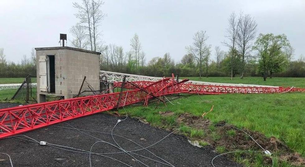KISS Radio Towers Come Down