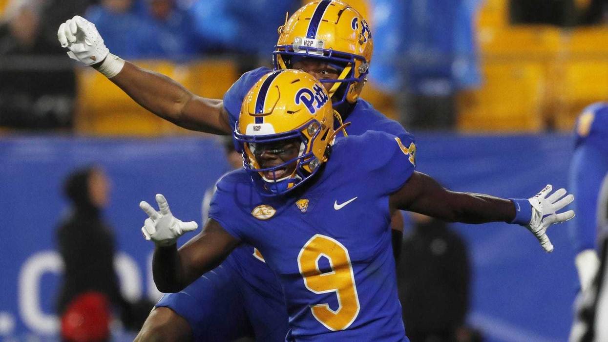 Konata Mumpfield celebrating TD