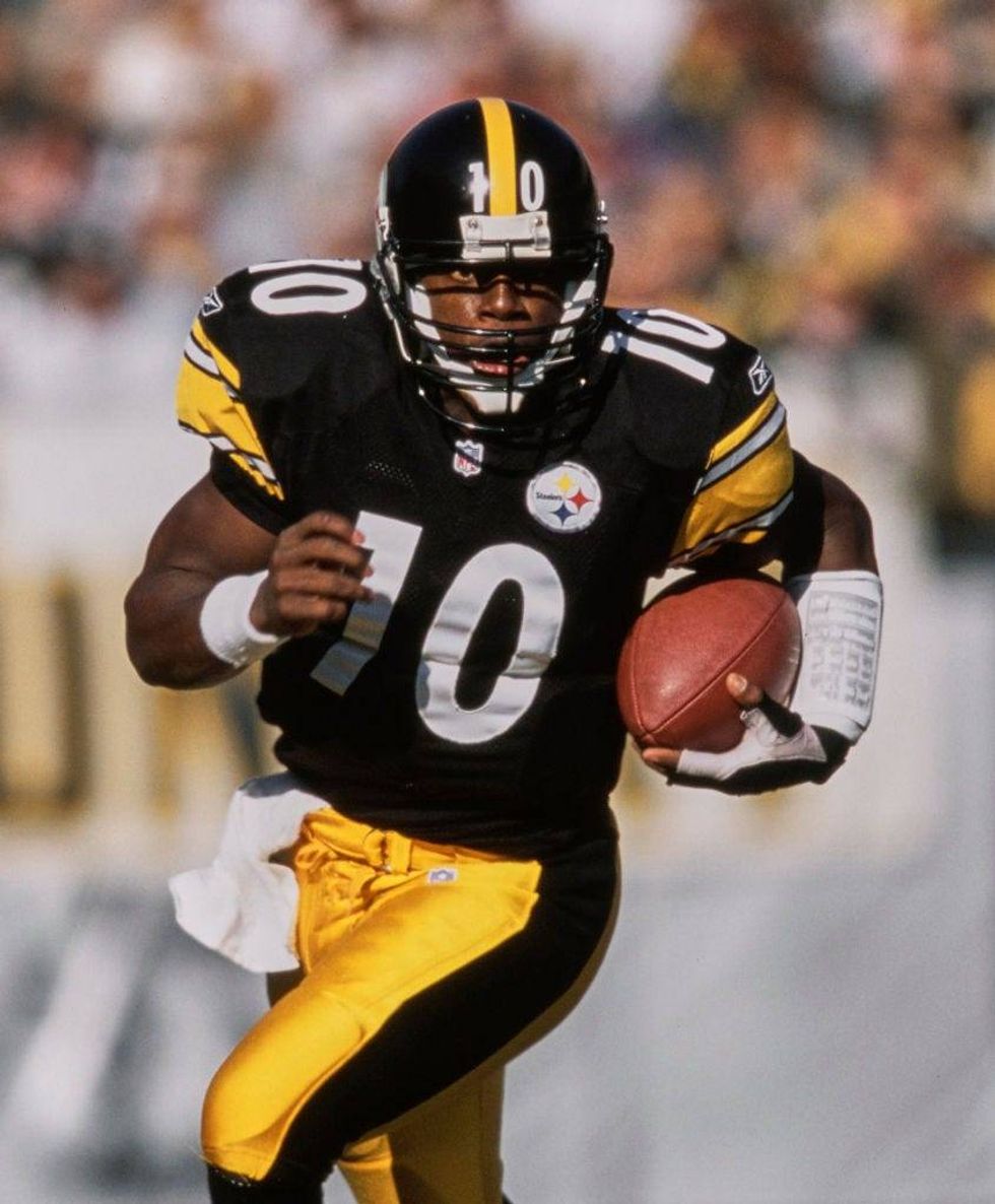 Kordell Stewart running