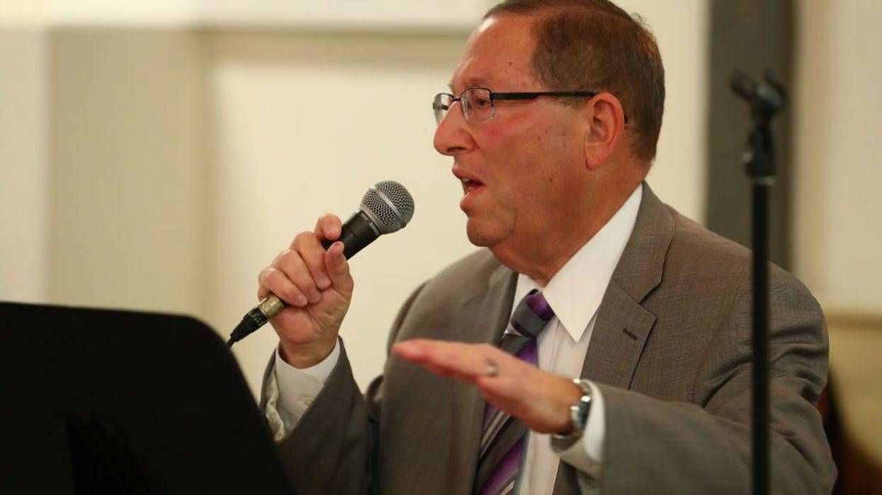 Koretz motion seeks ban on sale of new gas cars by 2030