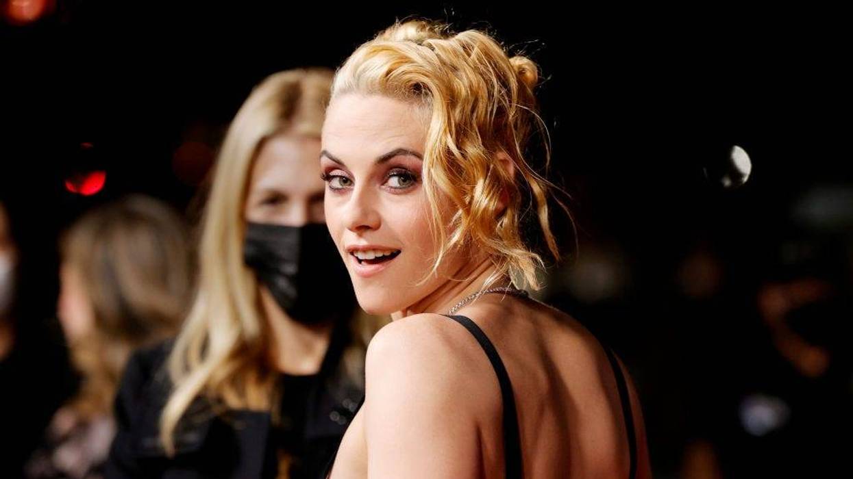 Kristen Stewart attends the Los Angeles premiere of Neon's "Spencer" at DGA Theater Complex on October 26, 2021 in Los Angeles, California