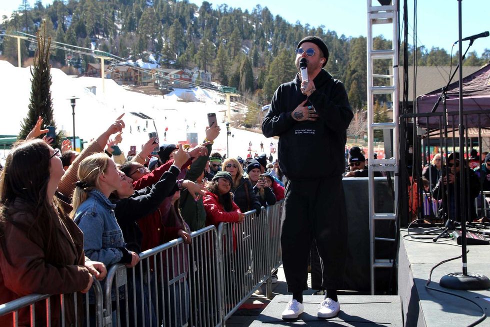 KROQ Storms Bear Mountain