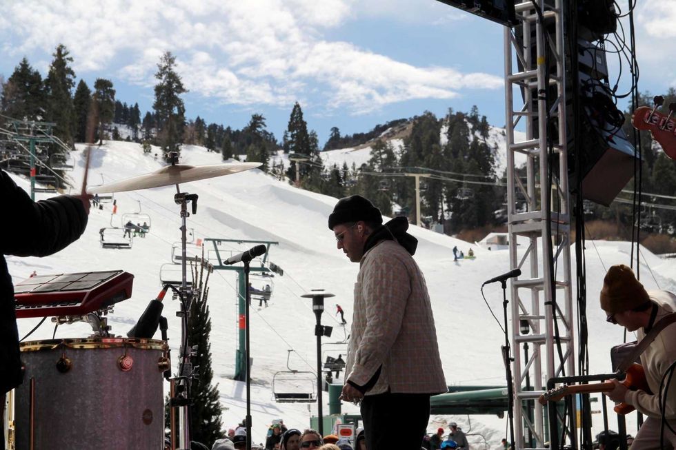 KROQ Storms Bear Mountain