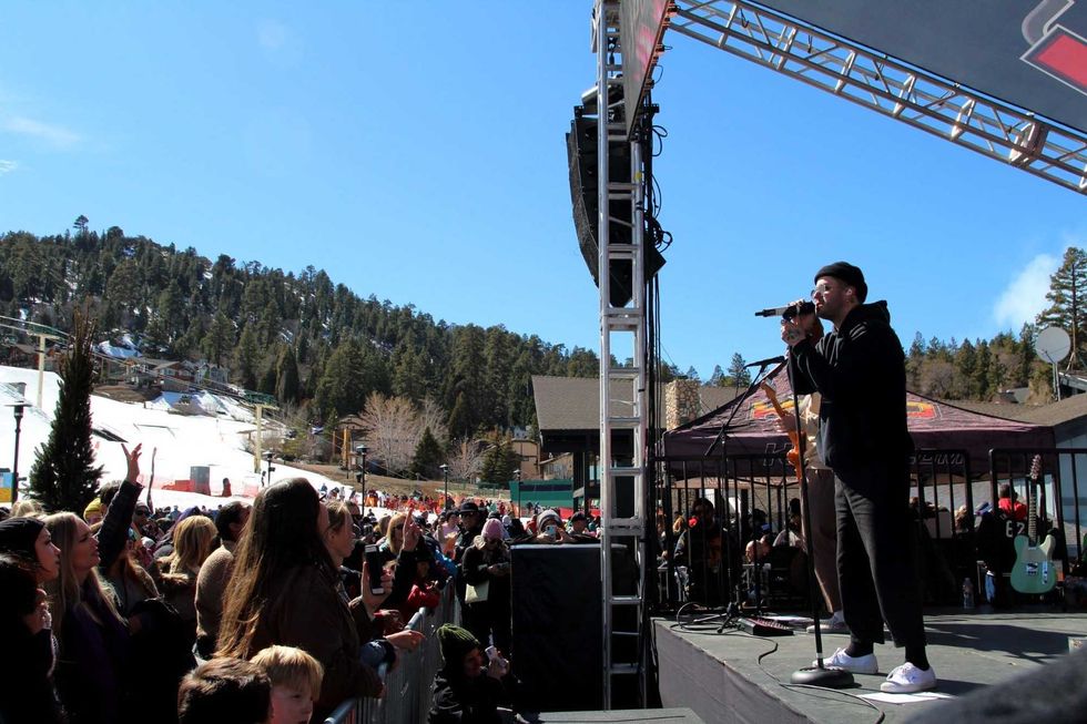 KROQ Storms Bear Mountain