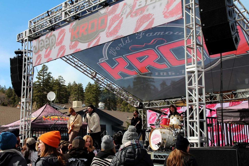 KROQ Storms Bear Mountain