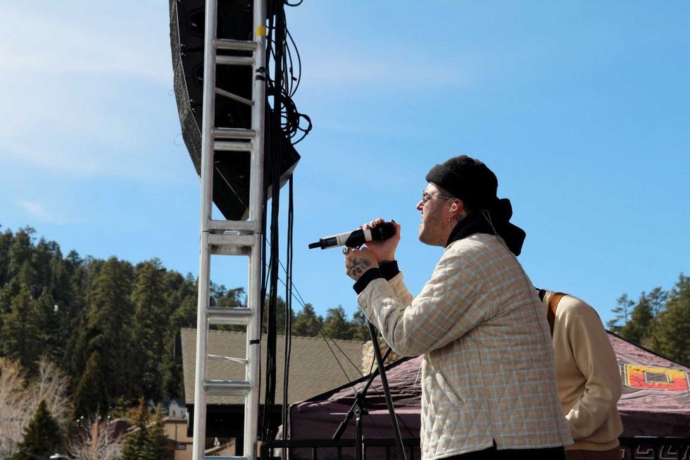 KROQ Storms Bear Mountain