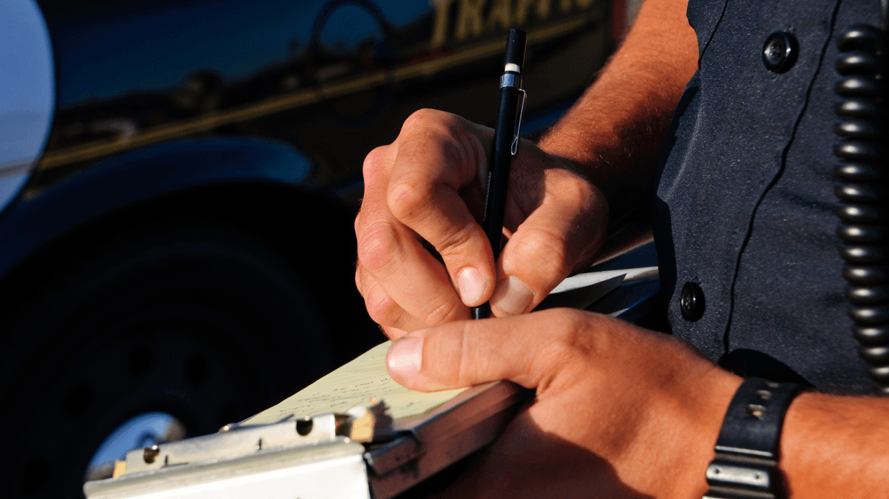 L.A. man pleads guilty in Santa Ana 'fix-it' ticket scheme