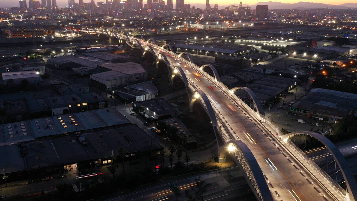 LA City Council Approves $129,000 to Remove Graffiti From Sixth Street Bridge