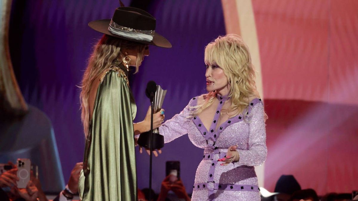 Lainey Wilson, Dolly Parton