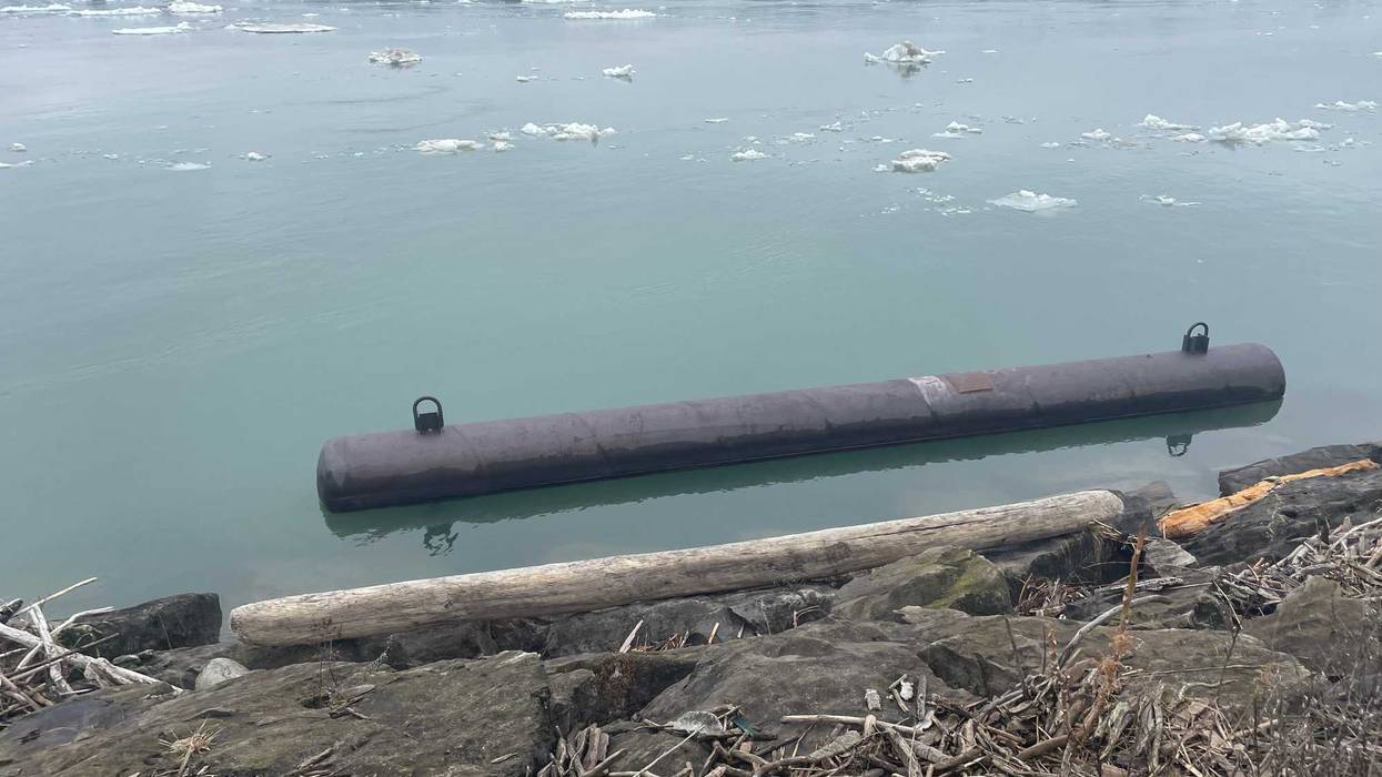 Lake Erie-Niagara River ice boom