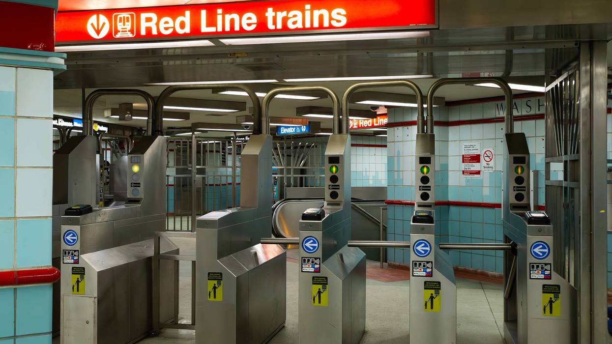 Lake Red Line Station