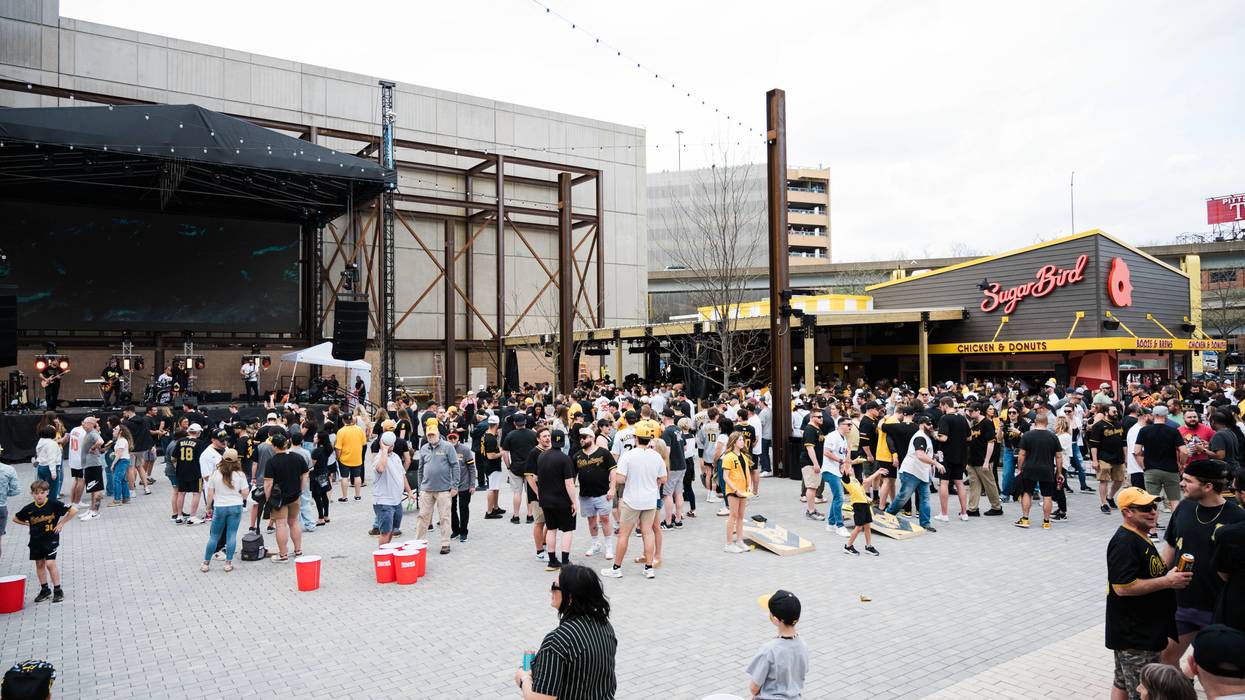 Penguins game will be on big screen at Plaza at North Shore