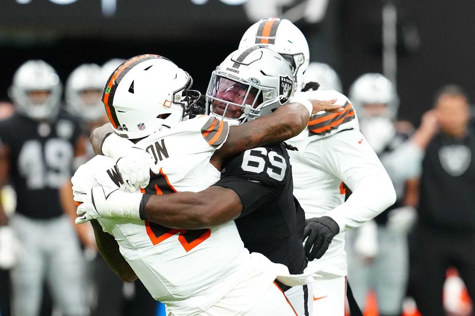 Brownie Bites: Big mistakes cost Browns in Las Vegas, Raiders win 20-16