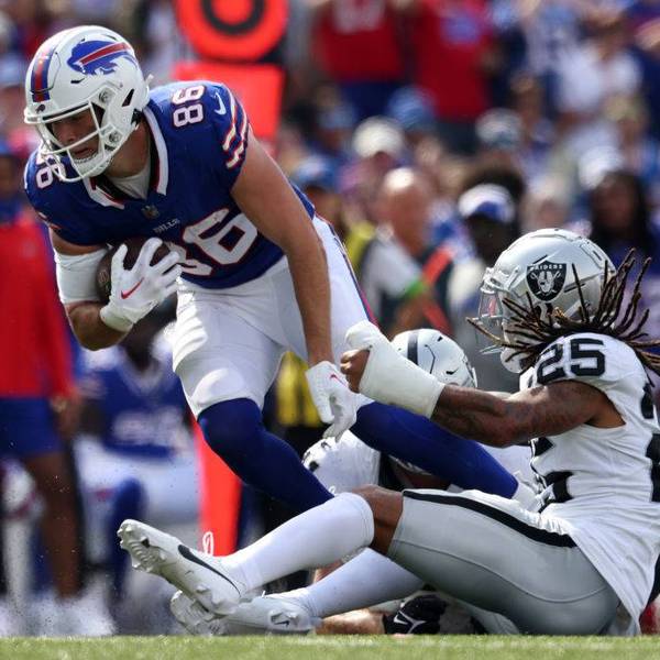 Las Vegas Raiders v Buffalo Bills